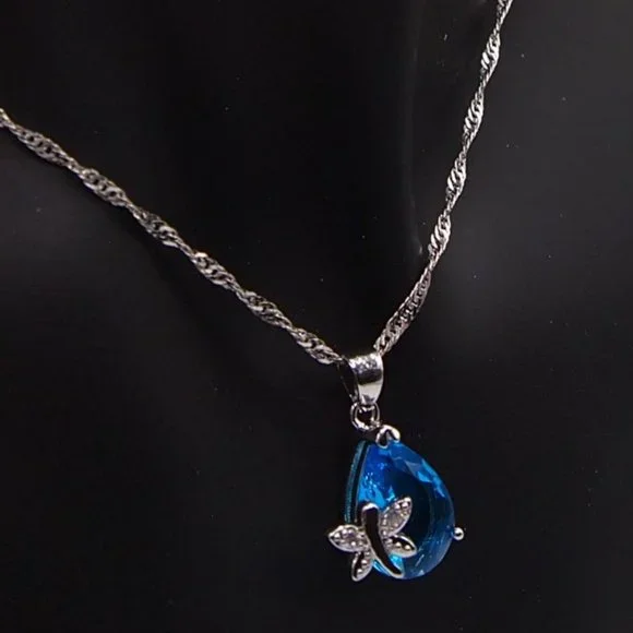 ⭐Bundle Sale⭐ 4Pc. Blue Water drop w/ Dragonfly Earrings and Necklace Set - Picture 5 of 7